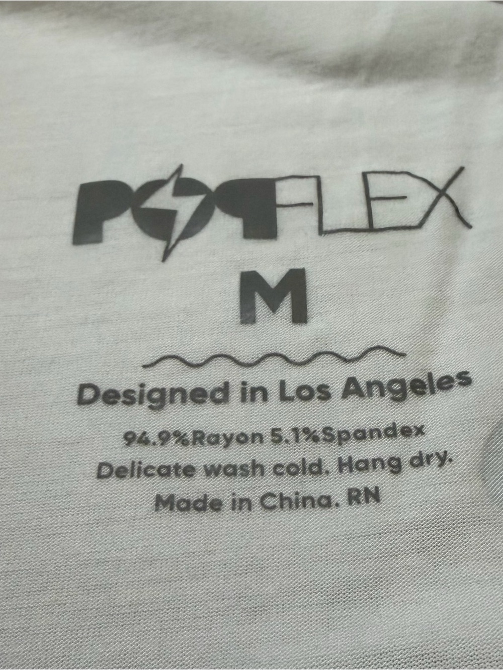 PopFlex Explore Tee in white, size medium - Picture 3 of 3